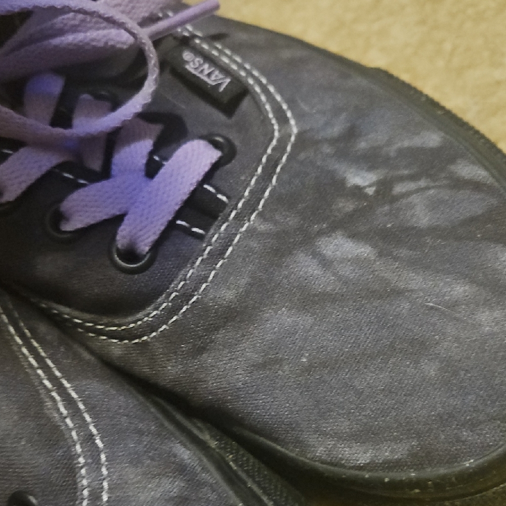 Vans Black Shoes with Purple and Black Laces - Picture 2 of 8